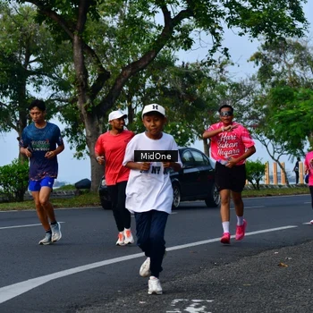 Runner Photo 8853747