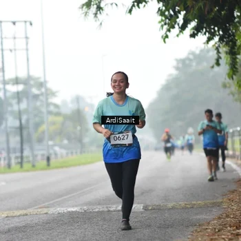 Runner Photo 8853751