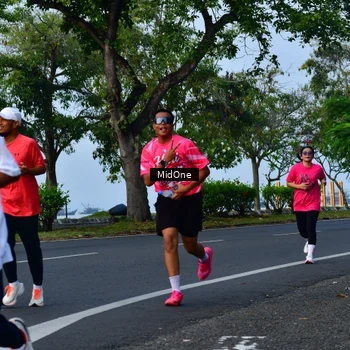 Runner Photo 8853754