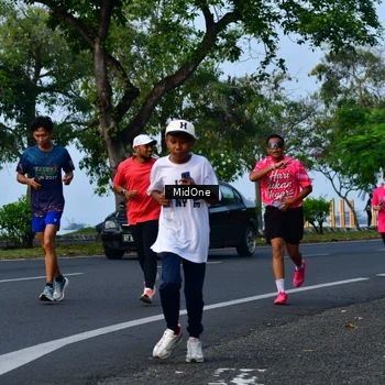 Runner Photo 8853759