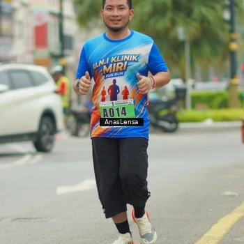Runner Photo 8853787