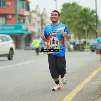 Runner Photo 8853799
