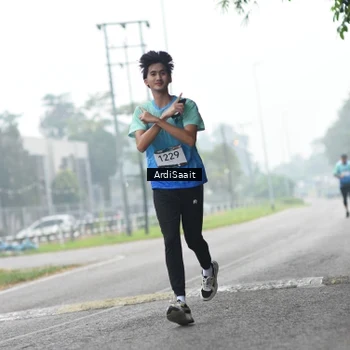 Runner Photo 8853823