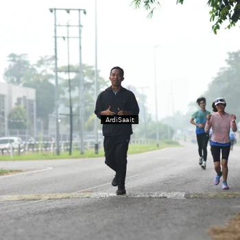 Runner Photo 8853914