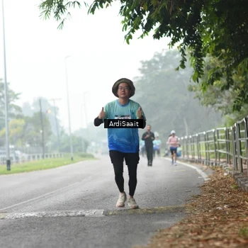 Runner Photo 8854011