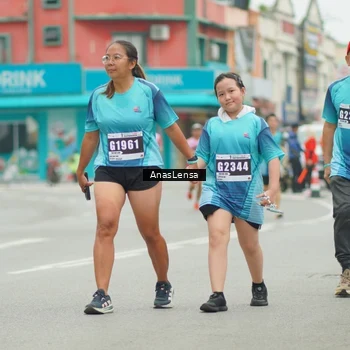 Runner Photo 8854025