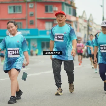 Runner Photo 8854181