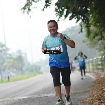 Runner Photo 8854258