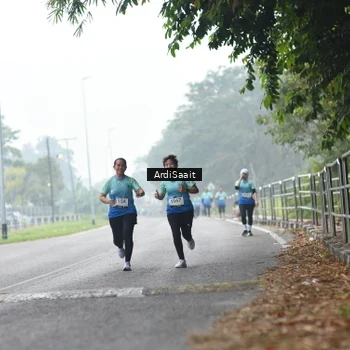 Runner Photo 8854275