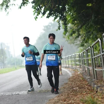 Runner Photo 8854675