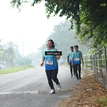 Runner Photo 8854754