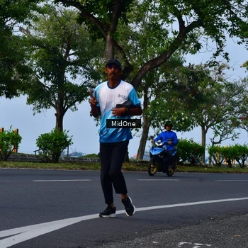 Runner Photo 8855056