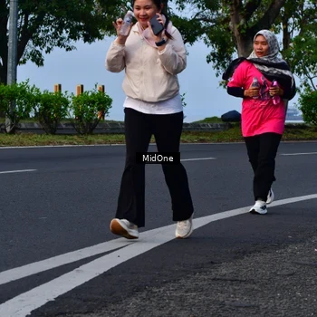 Runner Photo 8855145