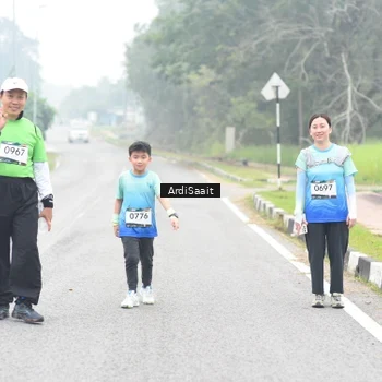 Runner Photo 8855215