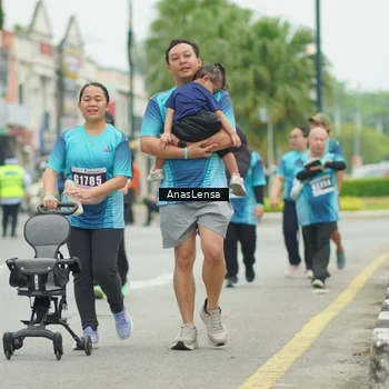 Runner Photo 8855258