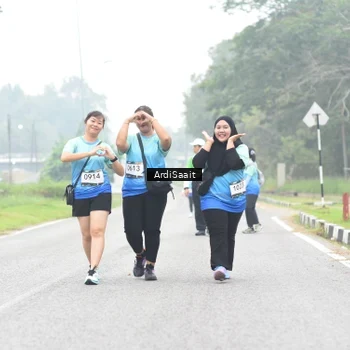 Runner Photo 8855293