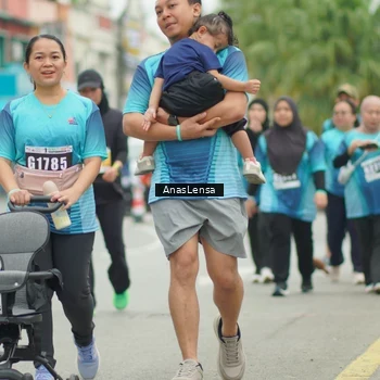 Runner Photo 8855315