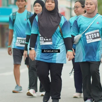 Runner Photo 8855418