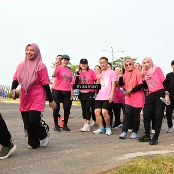 Runner Photo 8855466