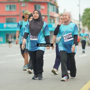 Runner Photo 8855511