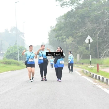 Runner Photo 8855535