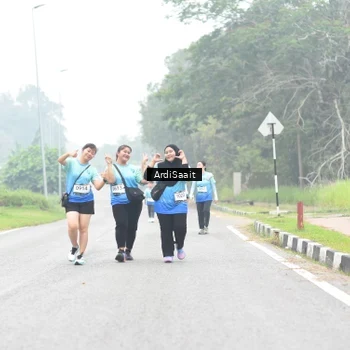 Runner Photo 8855539