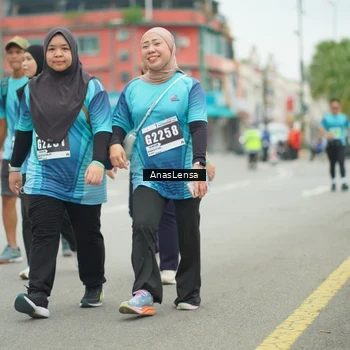 Runner Photo 8855564