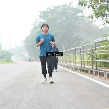 Runner Photo 8855625