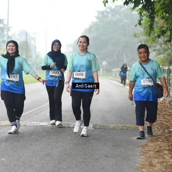 Runner Photo 8855701