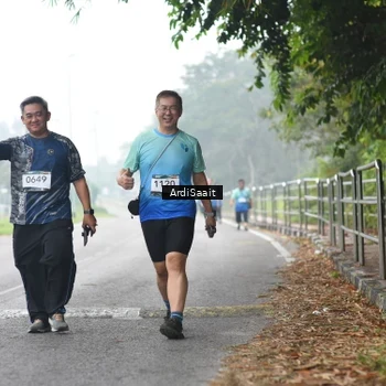 Runner Photo 8855868