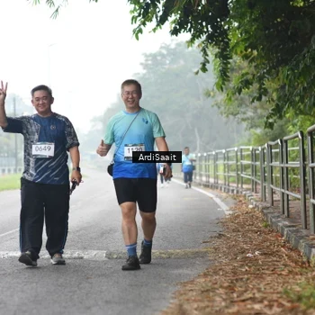 Runner Photo 8855883