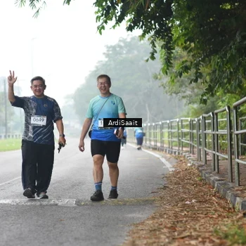 Runner Photo 8855977