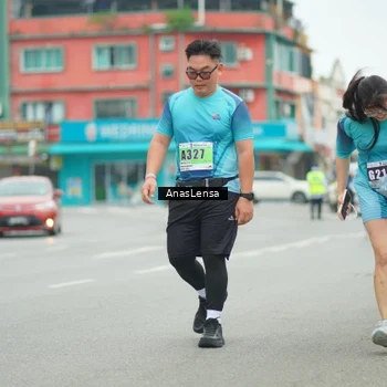 Runner Photo 8856004
