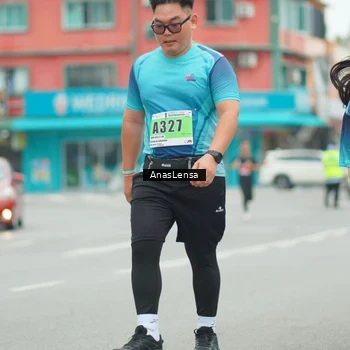 Runner Photo 8856024