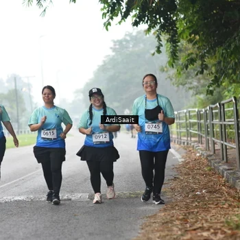 Runner Photo 8856048