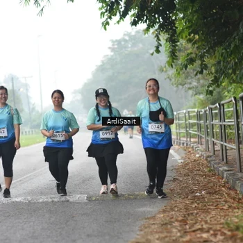 Runner Photo 8856111