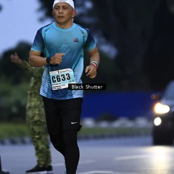 Runner Photo 8856254