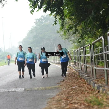 Runner Photo 8856267