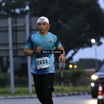 Runner Photo 8856271