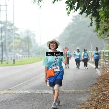 Runner Photo 8856273