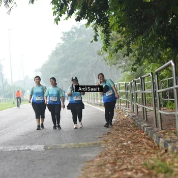 Runner Photo 8856282