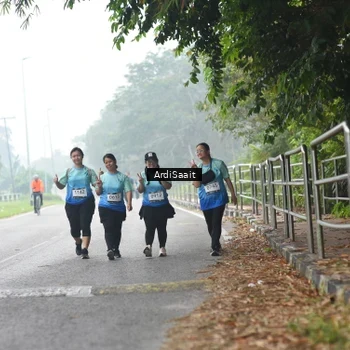 Runner Photo 8856284