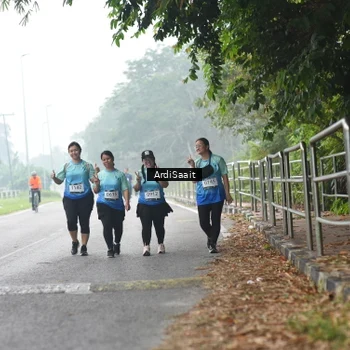 Runner Photo 8856289