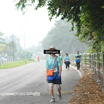 Runner Photo 8856299