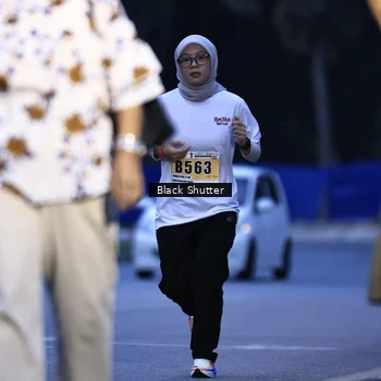 Runner Photo 8856312