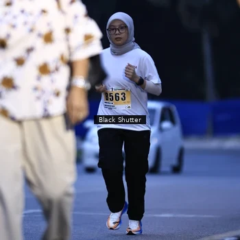 Runner Photo 8856316