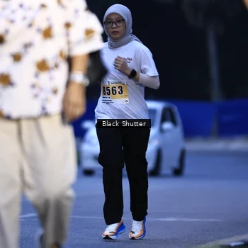 Runner Photo 8856329