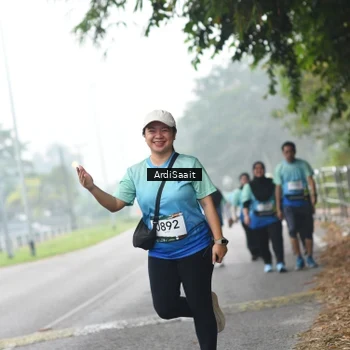 Runner Photo 8856425