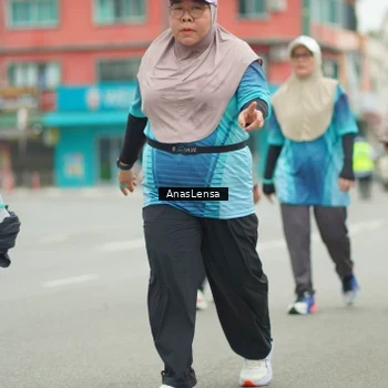 Runner Photo 8856573