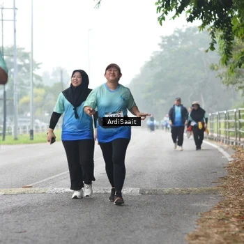 Runner Photo 8856612